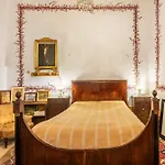Storico Apartment *