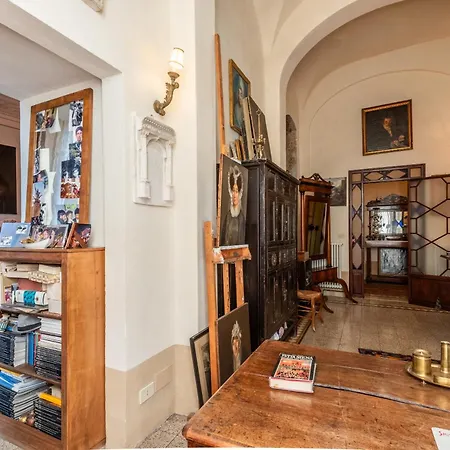 Storico Apartment